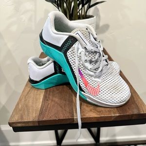 Women’s Nike metcon 6